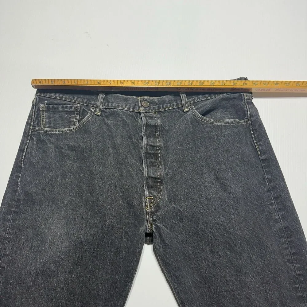 Levis 501 Mens Jeans Black Size 42x32 Measured 38x29 Straight Button Fly